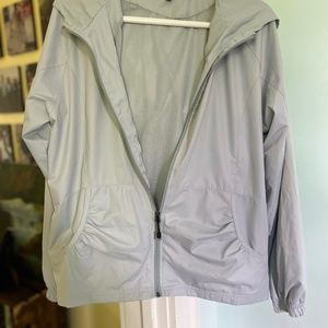 Lightweight wind breaker